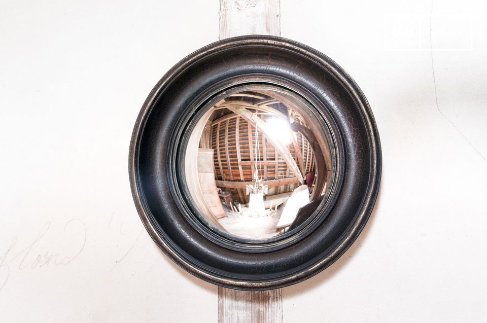 Miroir sorcière Magellan - Un petit miroir en verre bombé