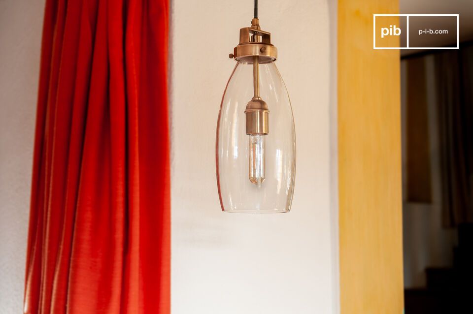 Illuminez votre espace avec un design épuré et des matériaux de qualité.
